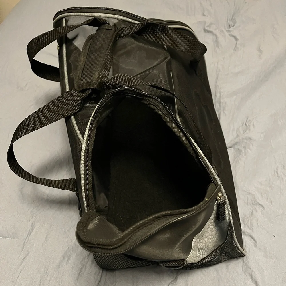 NICE puppy carrier!! Duffel bag style